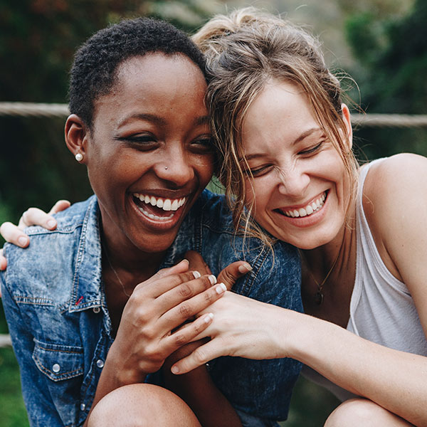 friends-enjoying-life-with-with-cochlear Friends enjoying life with a cochlear implant